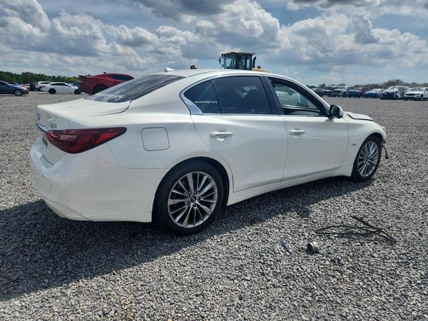 2018 INFINITI Q50