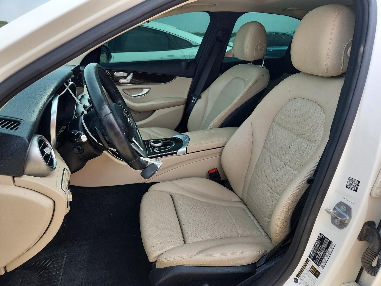 2019 MERCEDES-BENZ C C300