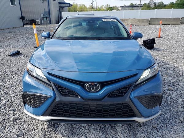 2023 TOYOTA CAMRY