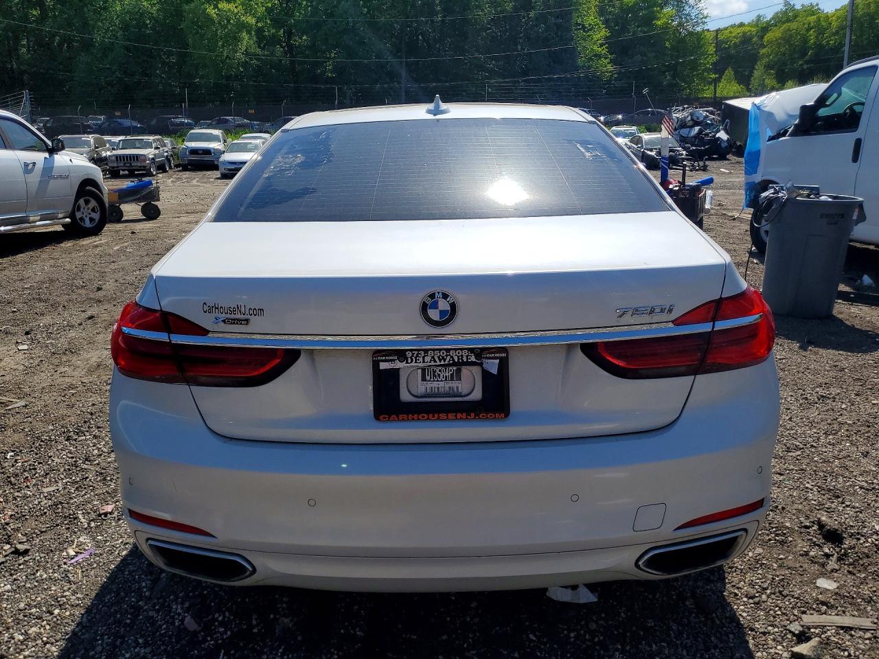 2016 BMW 750 xDrive