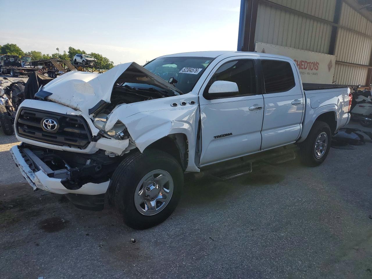 2017 TOYOTA TACOMA SR/SR5