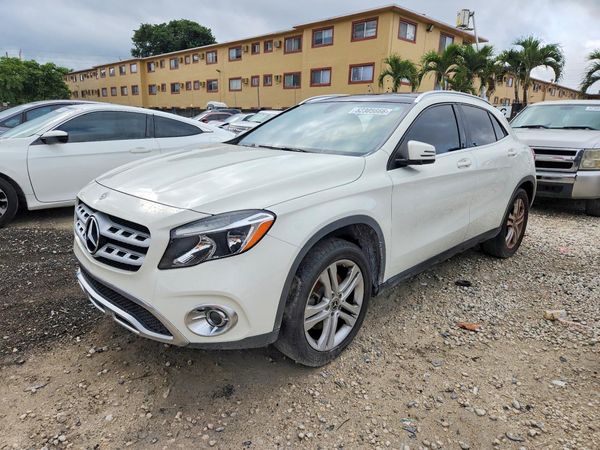 2018 MERCEDES-BENZ GLA GLA250