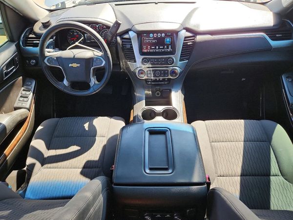 2017 CHEVROLET TAHOE LS