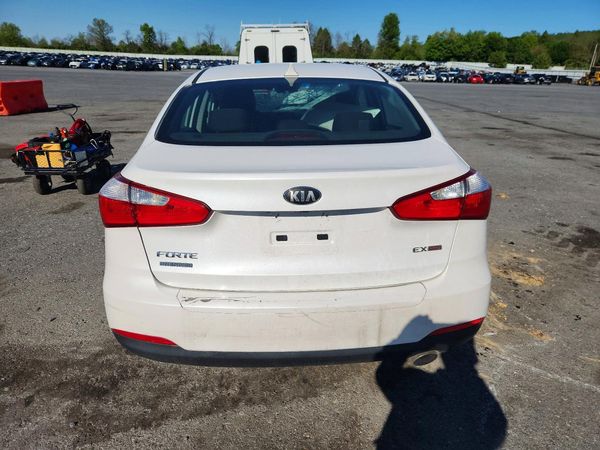 2014 KIA FORTE