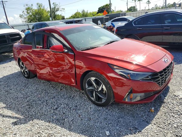 2022 HYUNDAI ELANTRA