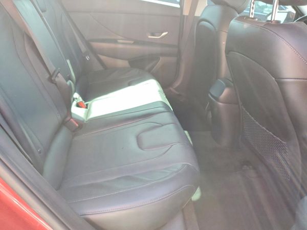 2022 HYUNDAI ELANTRA