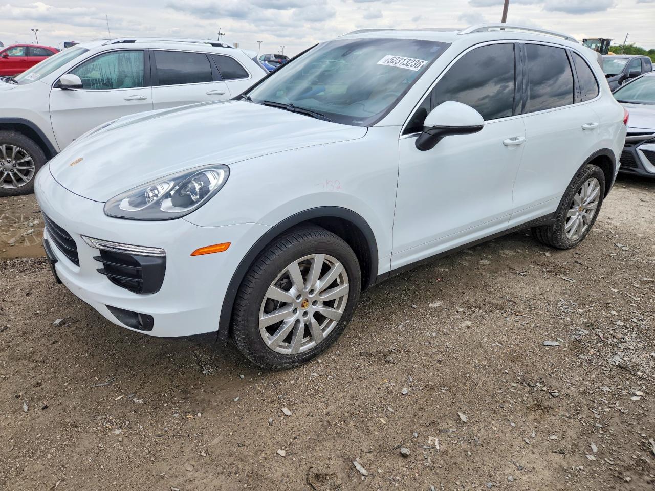 2016 PORSCHE CAYENNE