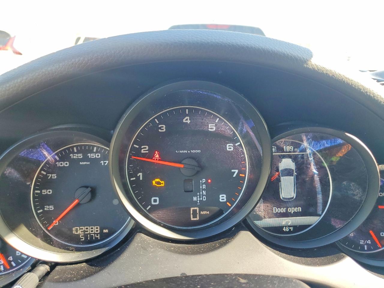 2016 PORSCHE CAYENNE