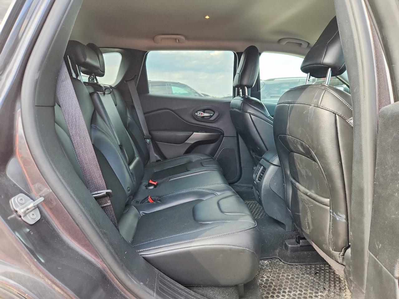 2019 JEEP CHEROKEE LATITUDE PLUS 4X4