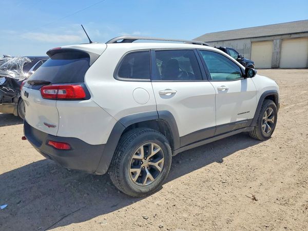 2015 JEEP CHEROKEE TRAILHAWK 4X4