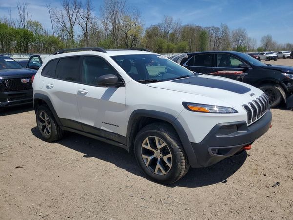 2015 JEEP CHEROKEE TRAILHAWK 4X4