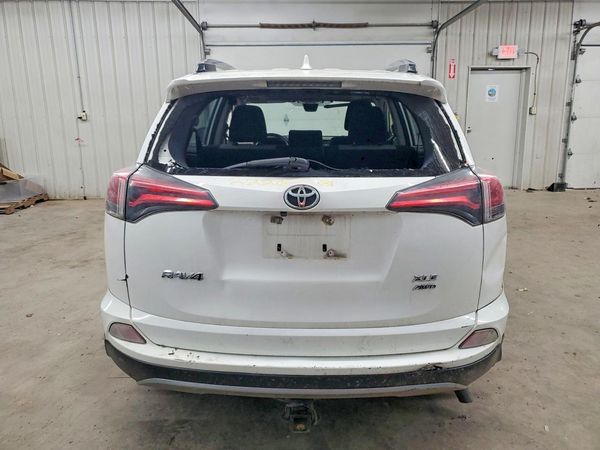 2018 TOYOTA RAV4 Adventure/XLE — DIRR