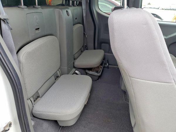 2020 NISSAN FRONTIER