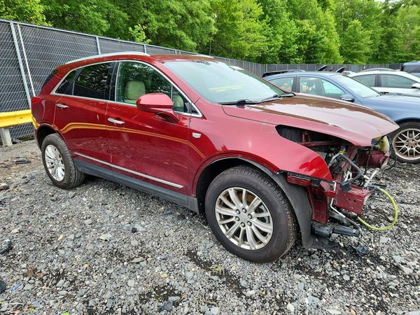 2017 CADILLAC XT5 Base