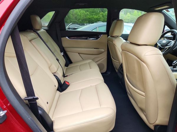 2017 CADILLAC XT5 Base