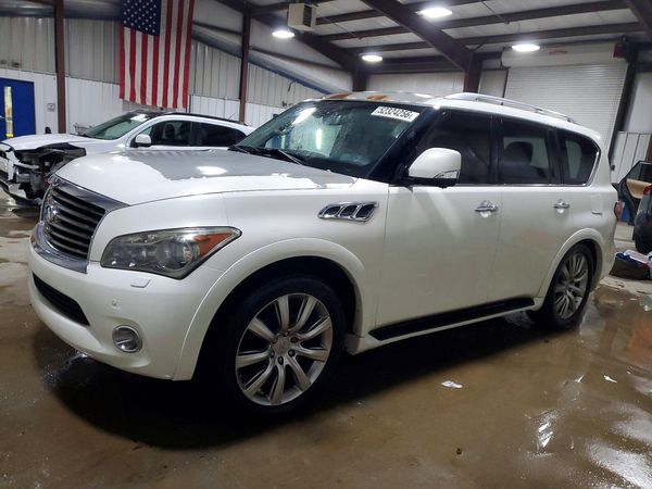 2013 INFINITI QX56 — Front 3/4