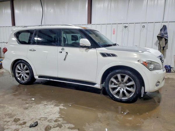 2013 INFINITI QX56 — Passenger 3/4