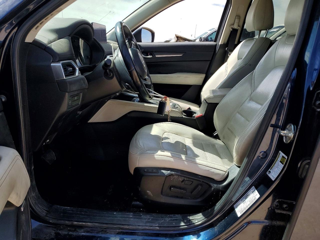2022 MAZDA CX-5 Premium Package