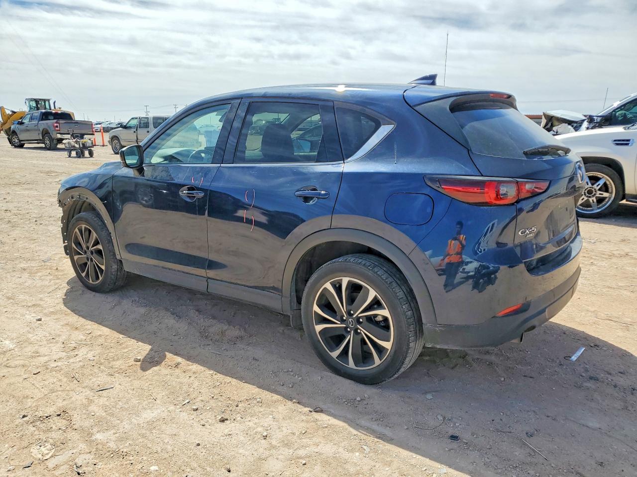 2022 MAZDA CX-5 Premium Package