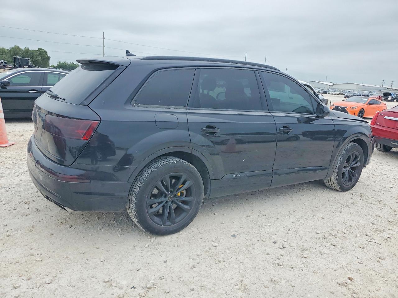 2017 AUDI Q7