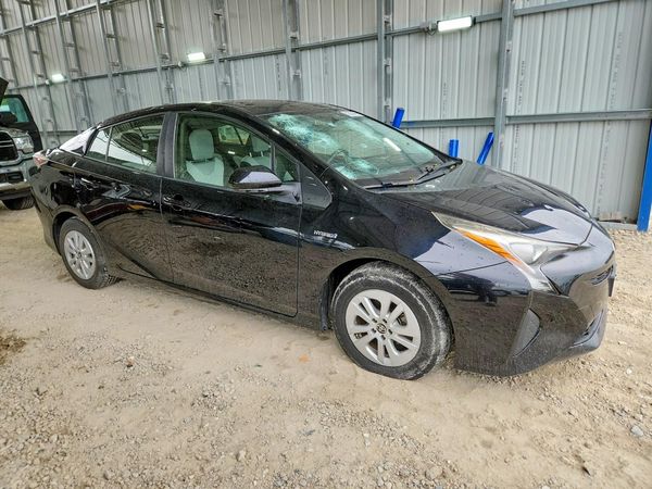 2016 TOYOTA PRIUS One/Two