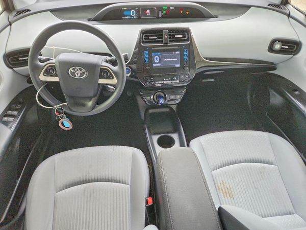 2016 TOYOTA PRIUS One/Two