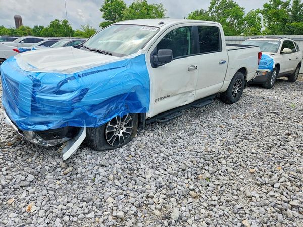2021 NISSAN TITAN