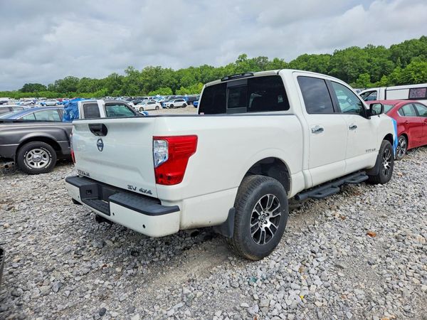 2021 NISSAN TITAN
