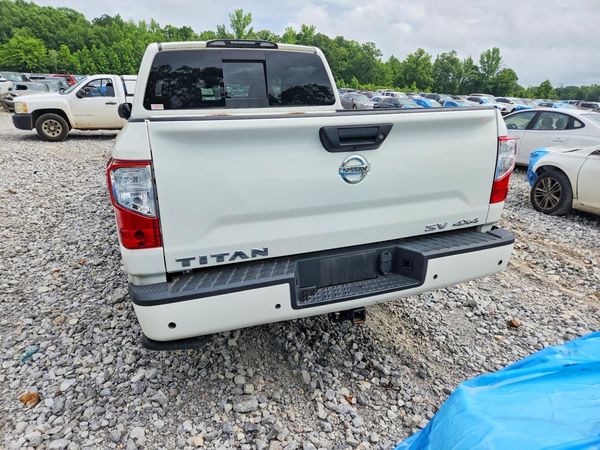 2021 NISSAN TITAN