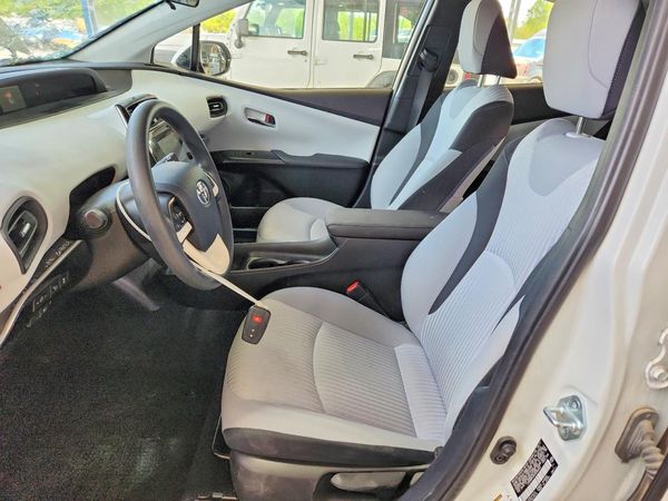 2017 TOYOTA PRIUS One/Two
