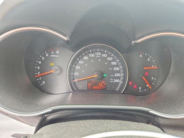 2015 KIA SORENTO GL