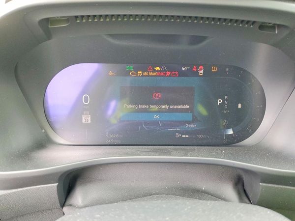 2025 VOLVO XC40 Plus Dark
