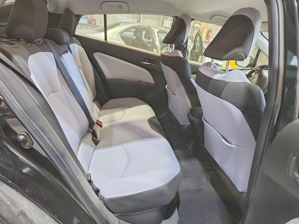 2020 TOYOTA PRIUS