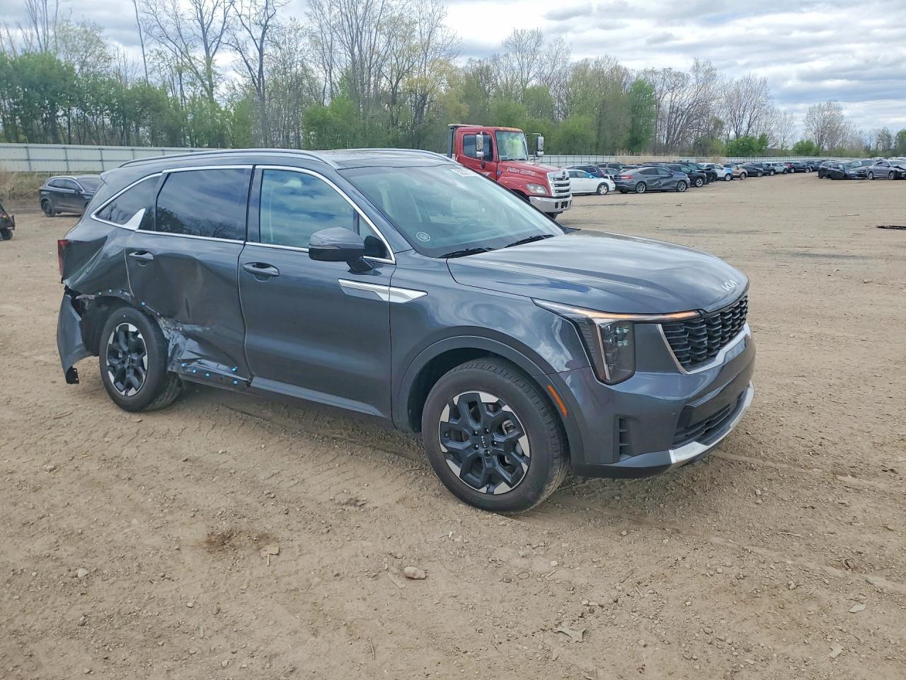 2024 KIA SORENTO S
