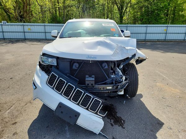 2020 JEEP GRAND CHEROKEE Laredo