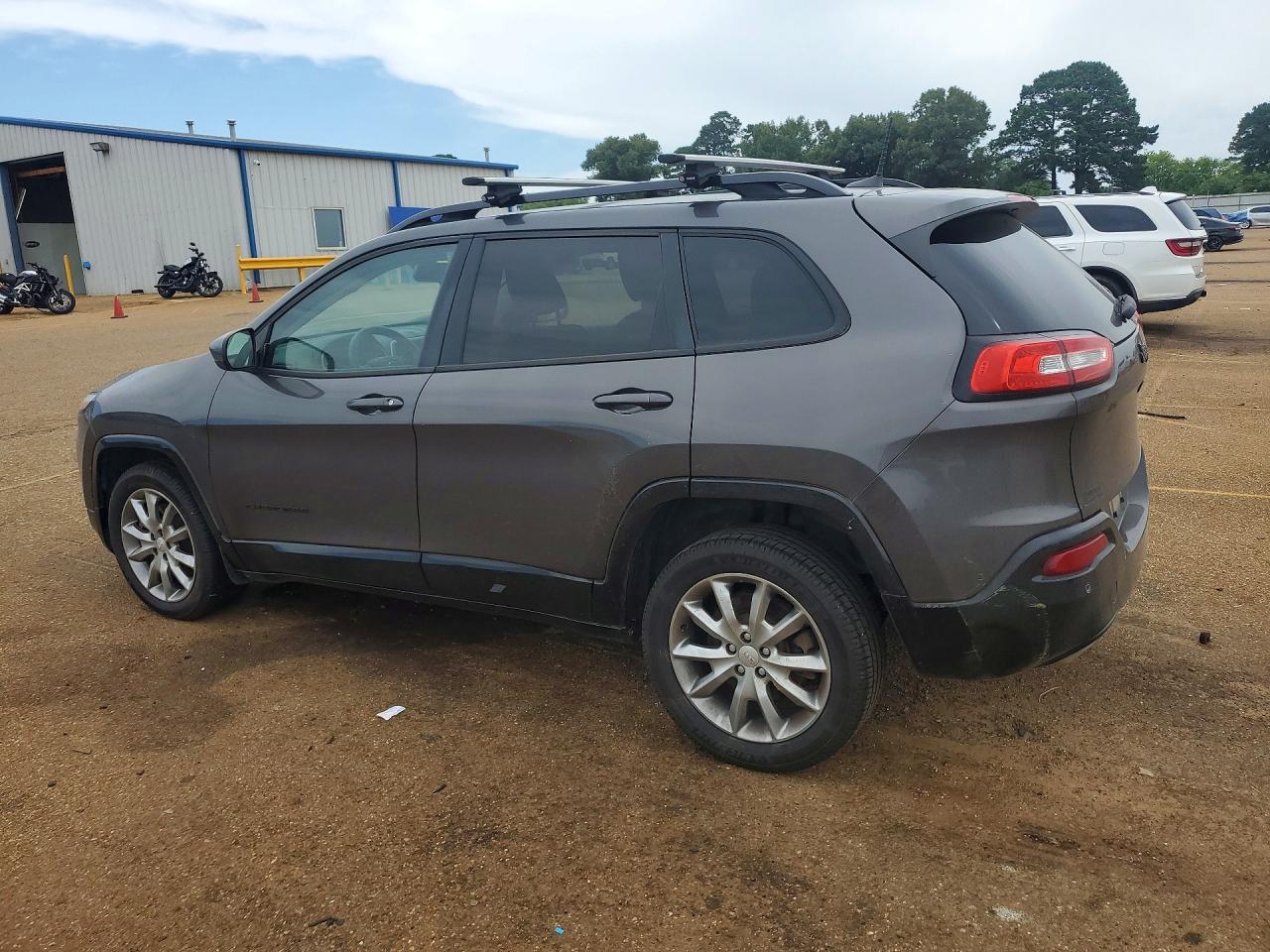 2018 JEEP CHEROKEE LATITUDE FWD