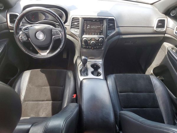 2018 JEEP GRAND CHEROKEE LAREDO 4X2