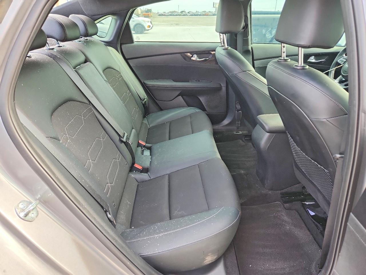 2024 KIA FORTE GT Line