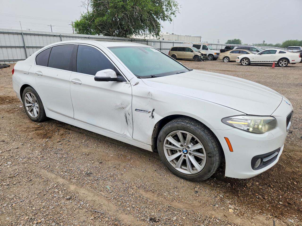 2016 BMW 528