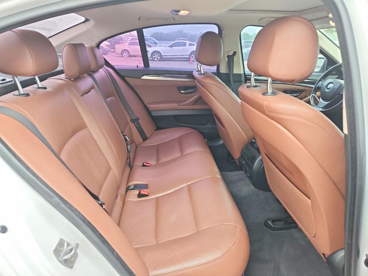 2016 BMW 528