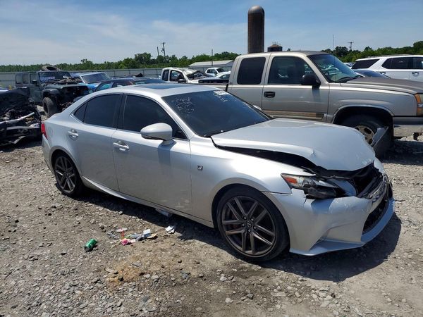 2016 LEXUS IS 200t