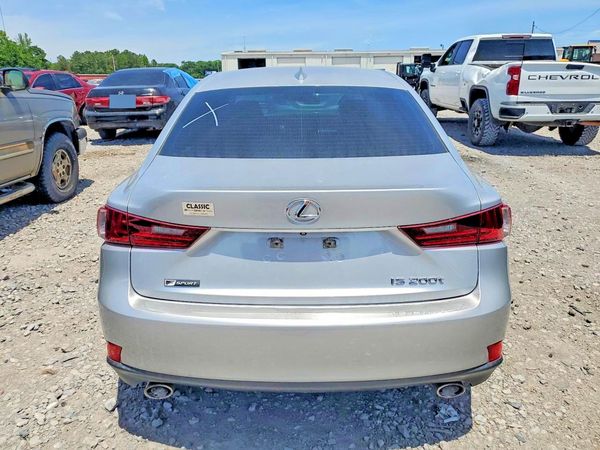 2016 LEXUS IS 200t