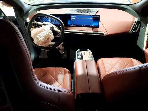 2024 BMW ALL OTHER xDrive50 — CKPT