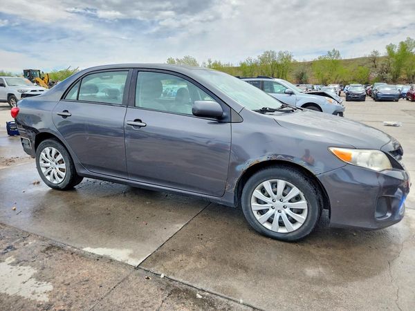2012 TOYOTA COROLLA