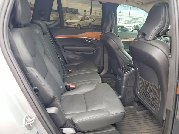 2024 VOLVO XC90 Core