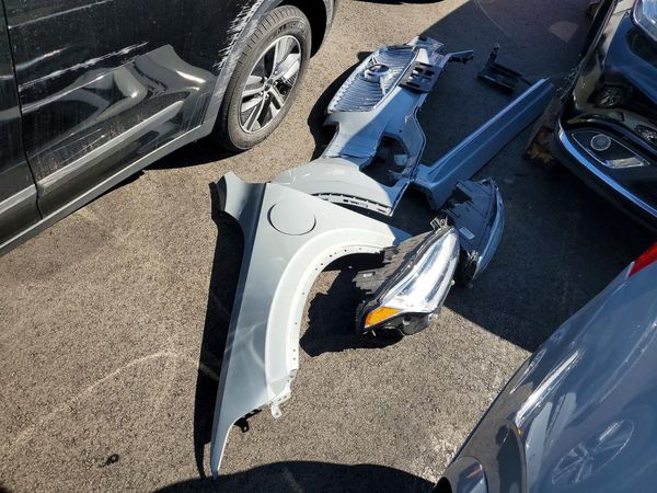 2024 VOLVO XC90 Core