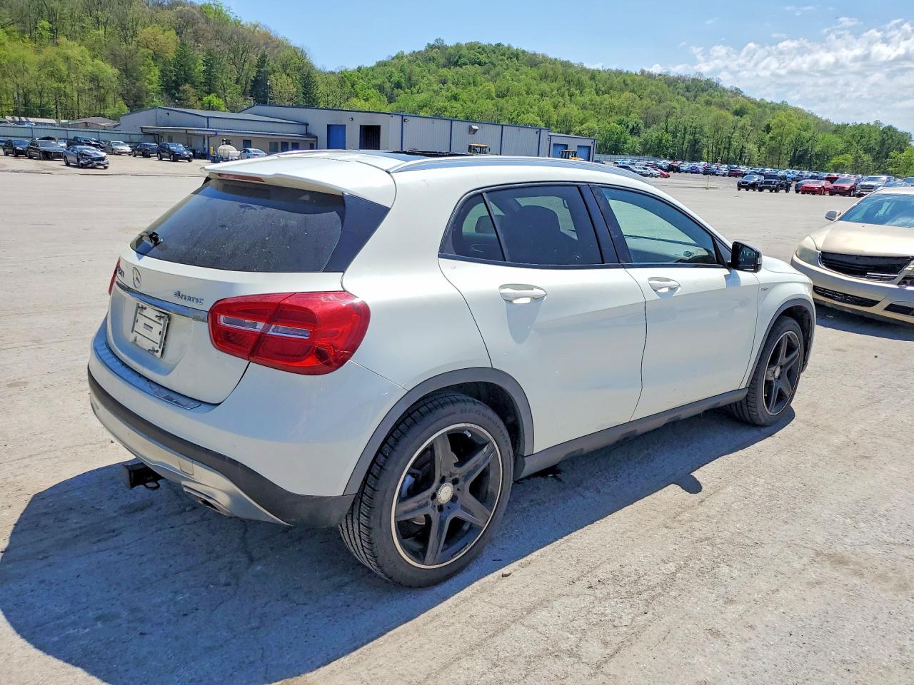 2015 MERCEDES-BENZ GLA GLA250 4-MATIC