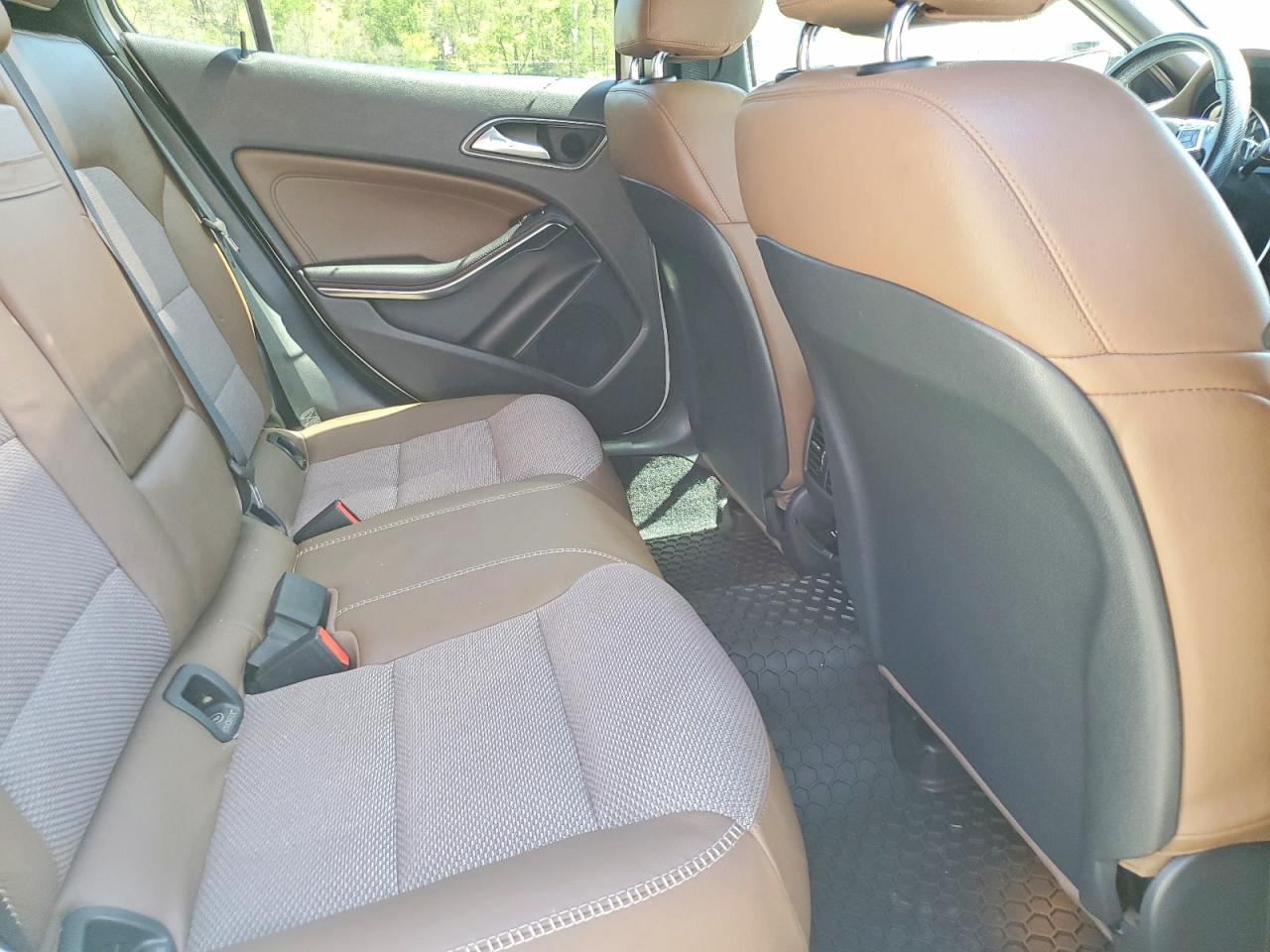 2015 MERCEDES-BENZ GLA GLA250 4-MATIC