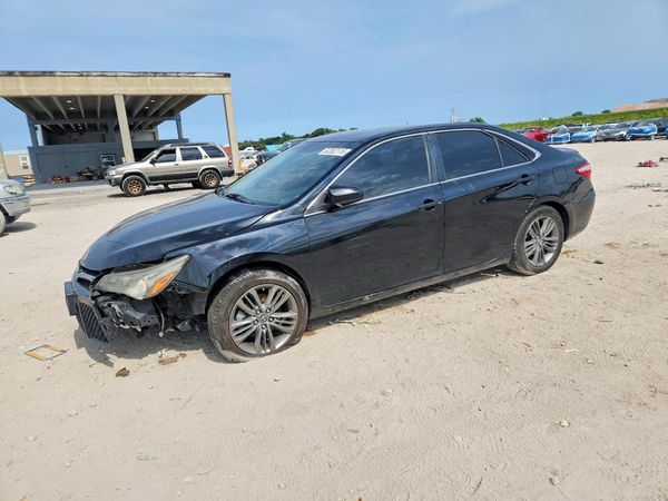 2017 TOYOTA CAMRY