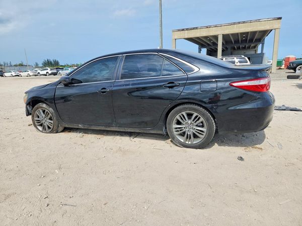 2017 TOYOTA CAMRY
